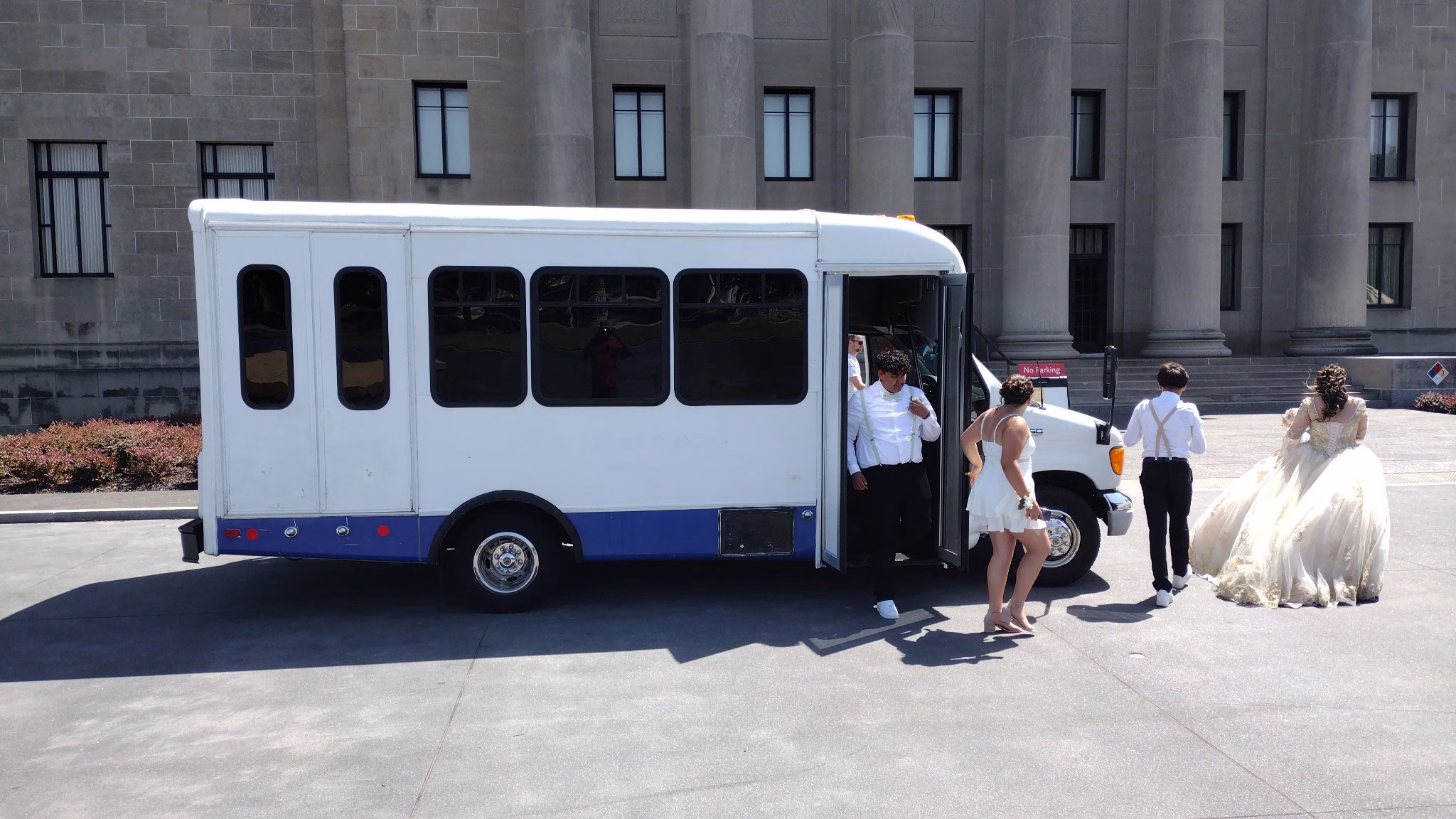 KC Metro Party Bus wedding transportation Kansas City